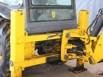 2017-new-holland-b80b-44140756