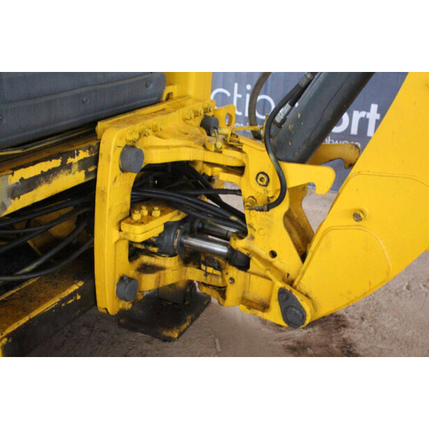 2017 New Holland B80B-44140763