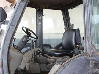 2017-new-holland-b80b-44140772