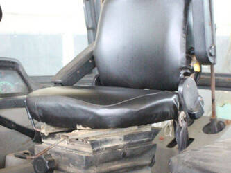 2017-new-holland-b80b-44140774