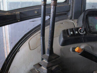 2017-new-holland-b80b-44140777