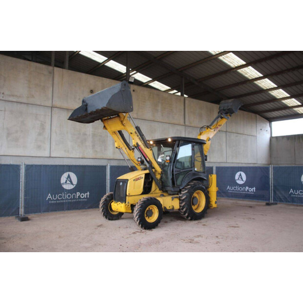 2017 New Holland B80B-44140784