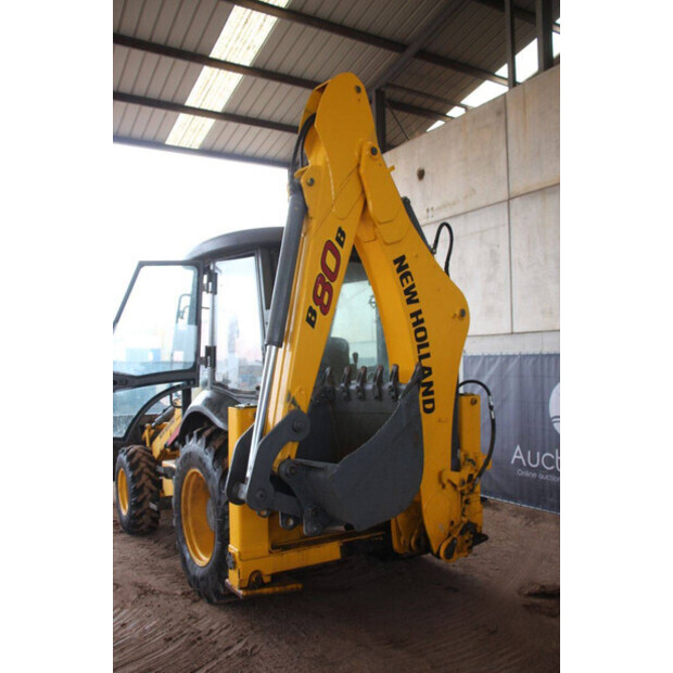 2017 New Holland B80B-44140791