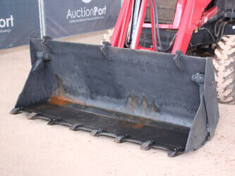 2017-manitou-tlb844s-44140924