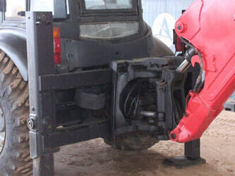 2017-manitou-tlb844s-44140932