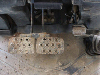 2017-manitou-tlb844s-44140941