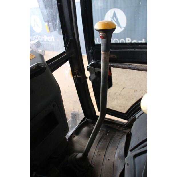 2017 Manitou TLB844S-44140946