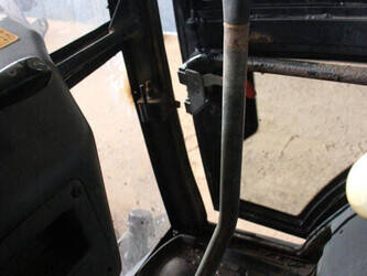 2017-manitou-tlb844s-44140946