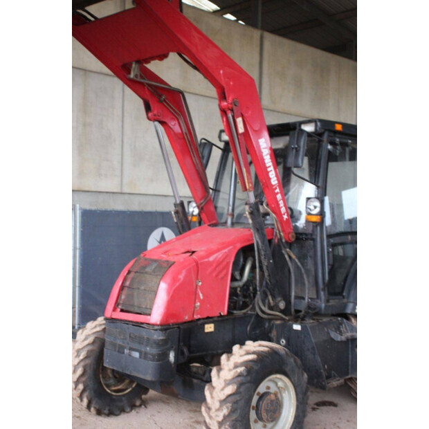 2017 Manitou TLB844S-44140947