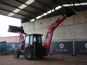 2017-manitou-tlb844s-44140950