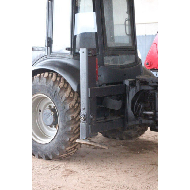 2017 Manitou TLB844S-44140951