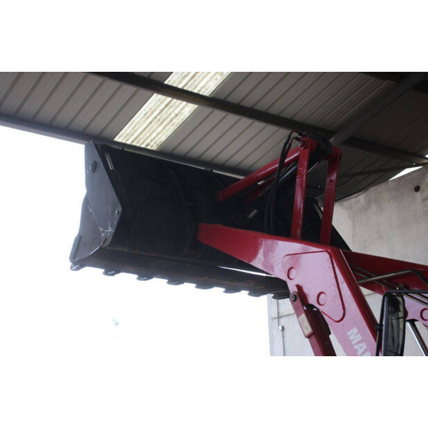 2017 Manitou TLB844S-44140952