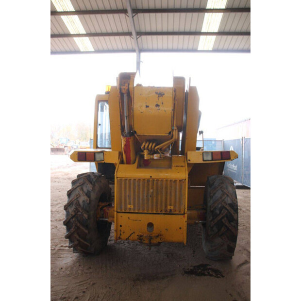 JCB 530-120-44140957