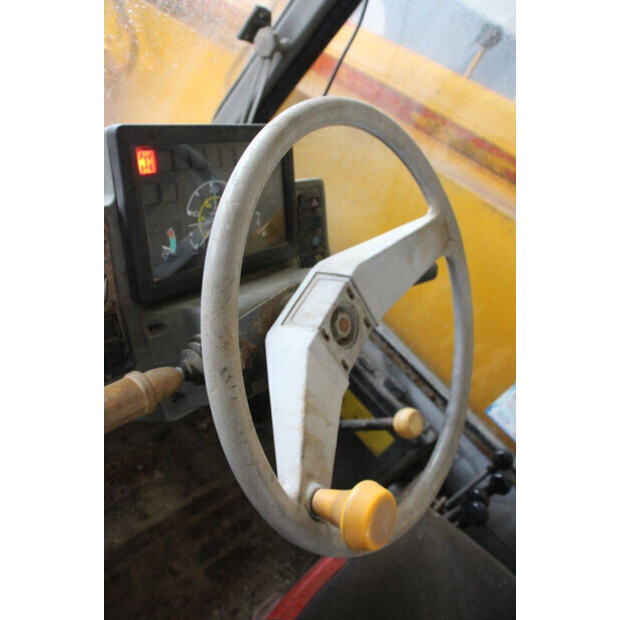 JCB 530-120-44140973