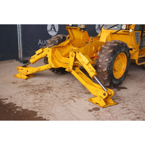 JCB 530-120-44140976