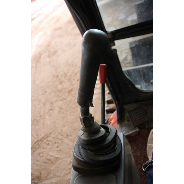 كوبوتا KX057-4-44141011