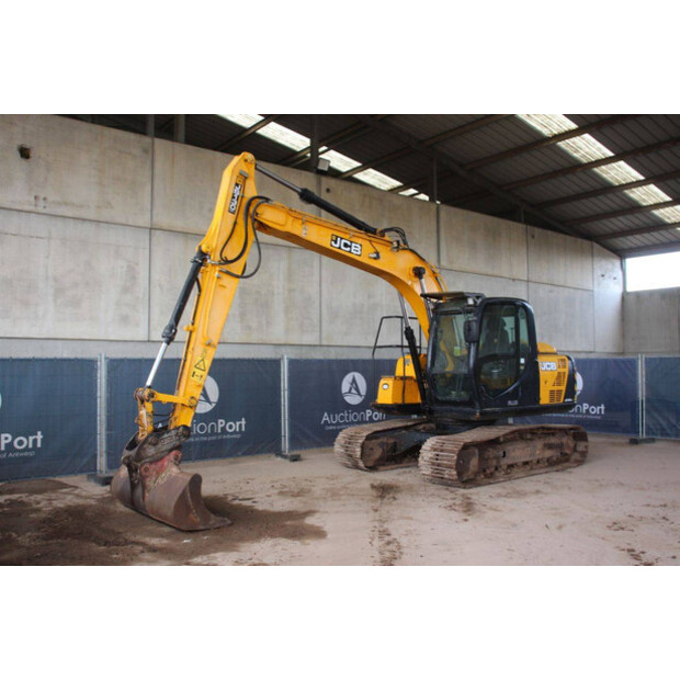 2018 JCB JS130LC 4F-44141169