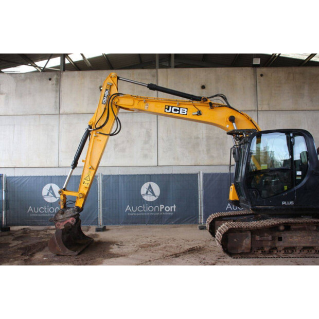 2018 JCB JS130LC 4F-44141170