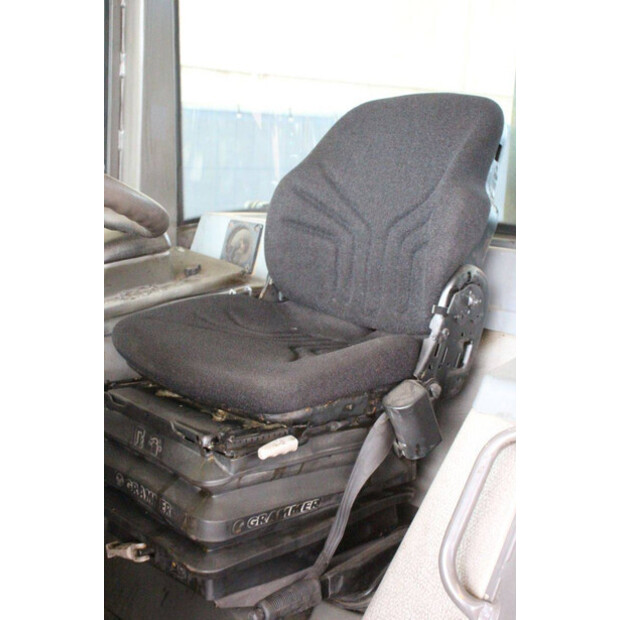 2013 فولفو L25F-P-44141256