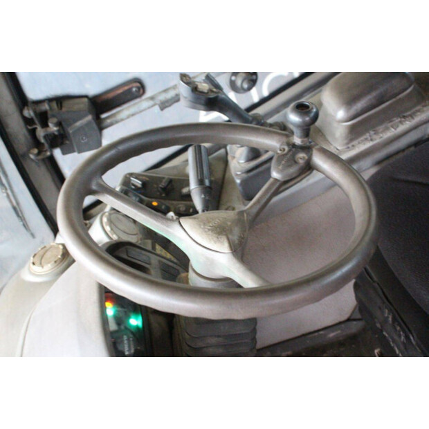 2013 فولفو L25F-P-44141258