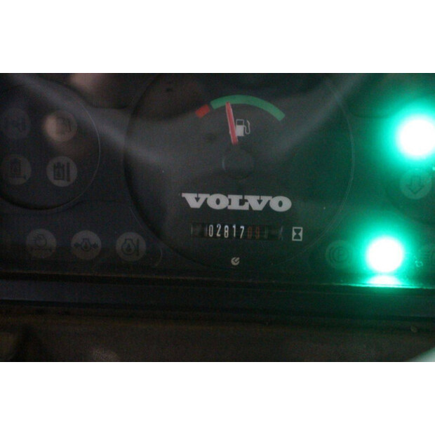 2013 فولفو L25F-P-44141261