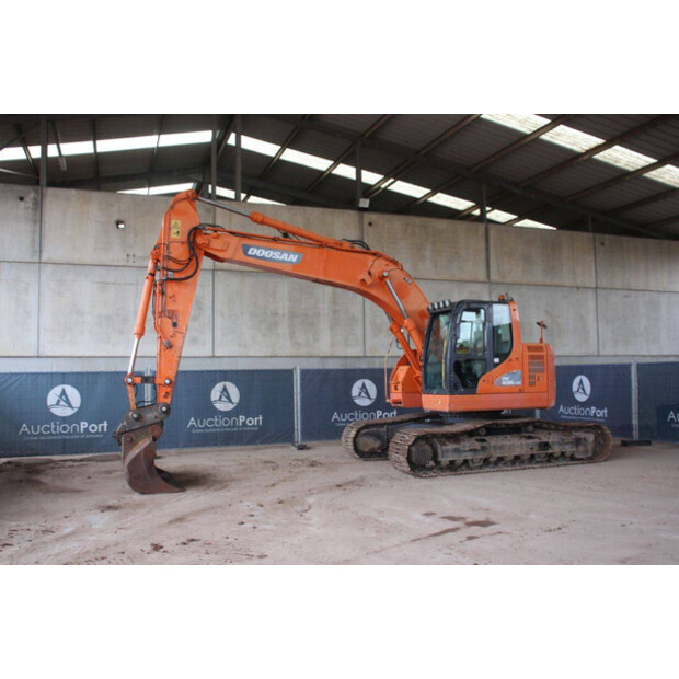 2014 Doosan DX235LCR-44141357