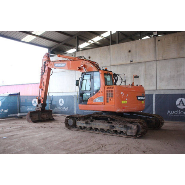 2014 Doosan DX235LCR-44141359