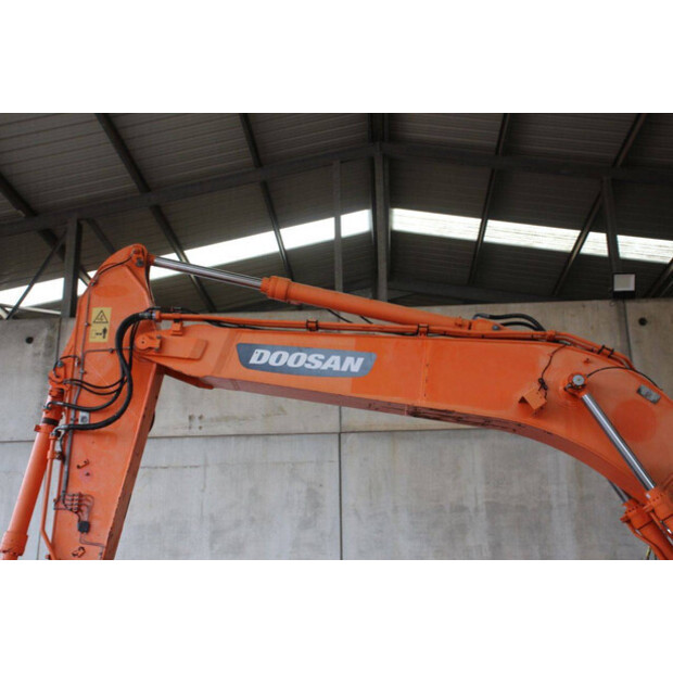 2014 Doosan DX235LCR-44141367