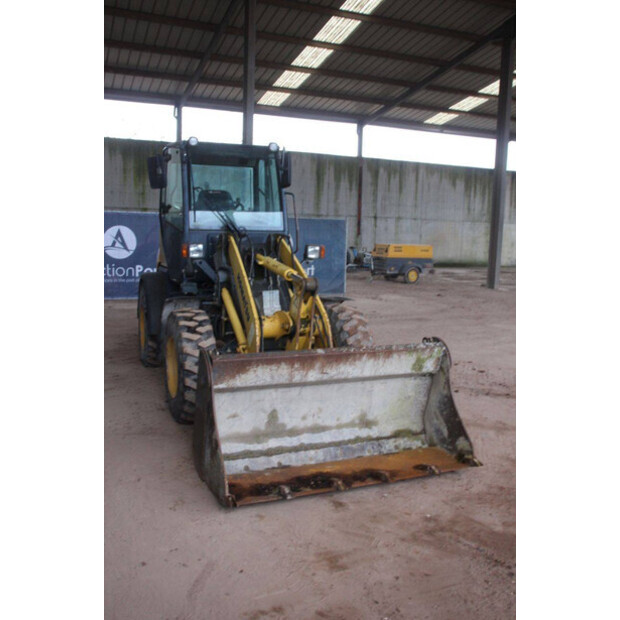 2006 كوماتسو WA80-5-44141426