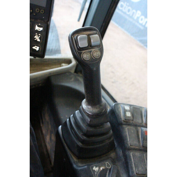 2017 Gehl 650-44141477