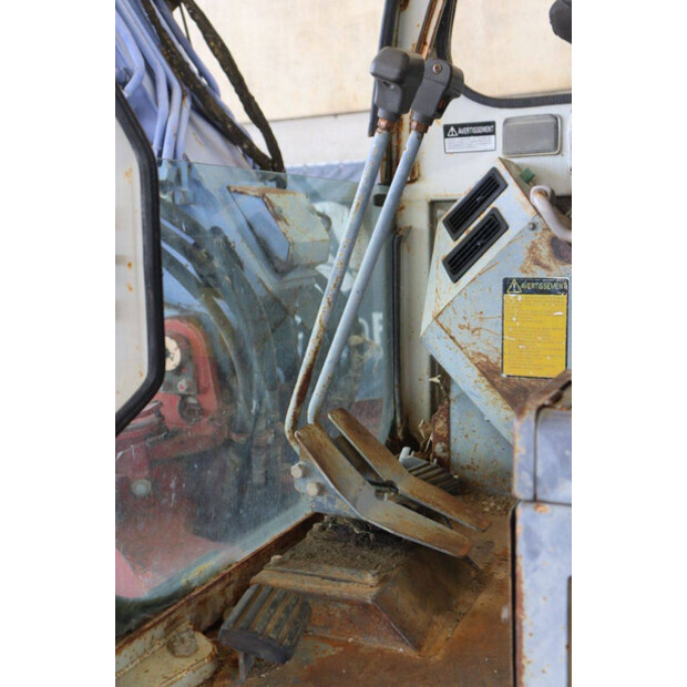 2002 TAKEUCHI TB80FR-44141906