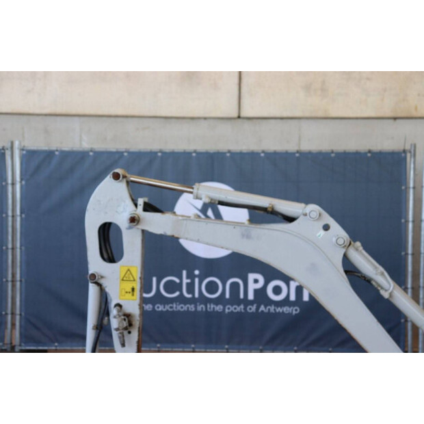 2014 TAKEUCHI TB216-44142328