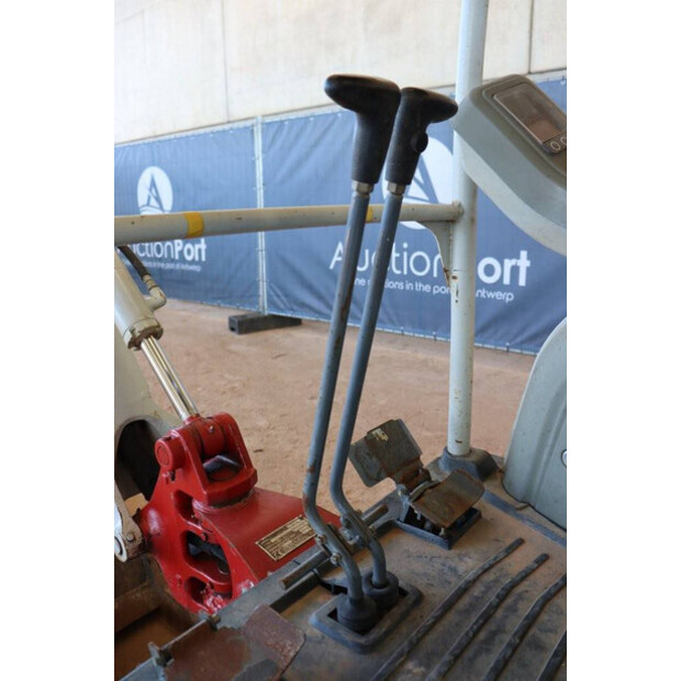 2014 TAKEUCHI TB216-44142346