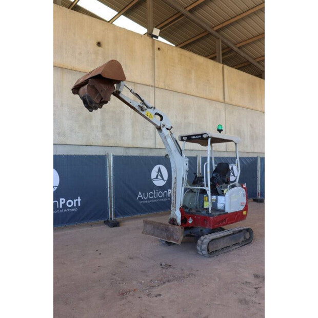 2014 TAKEUCHI TB216-44142353