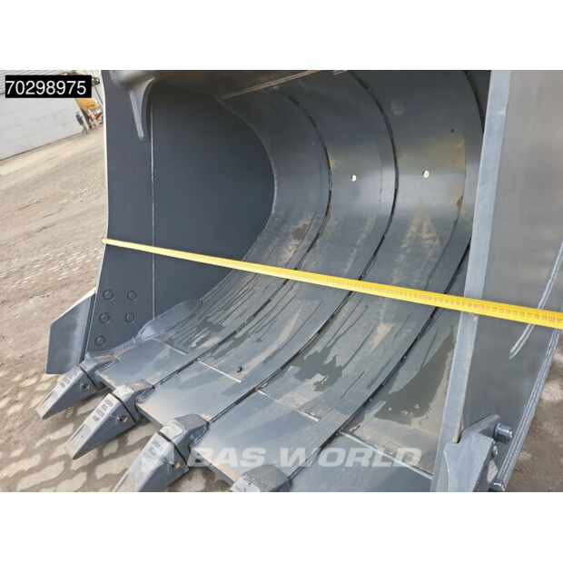 2025 هيونداي HX360L-44142407