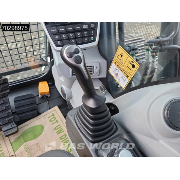 2025 هيونداي HX360L-44142431