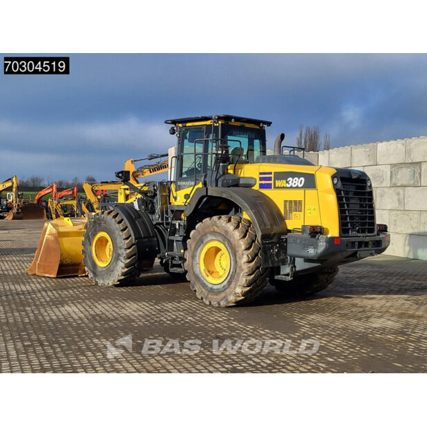 2023 Komatsu WA380-8E0-44142468