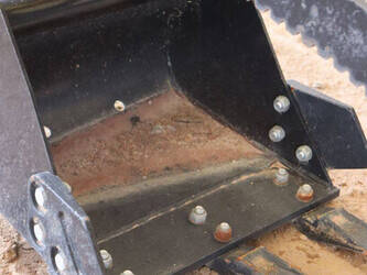 2024-agt-industrial-qh12r-1392196-44142797