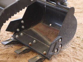 2024-agt-industrial-qh12r-1392196-44142798