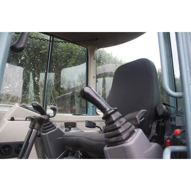 2015 يانمار VIO55-5B-44142940