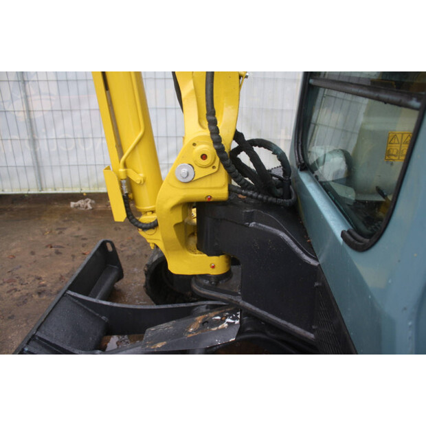 2015 يانمار VIO55-5B-44142942