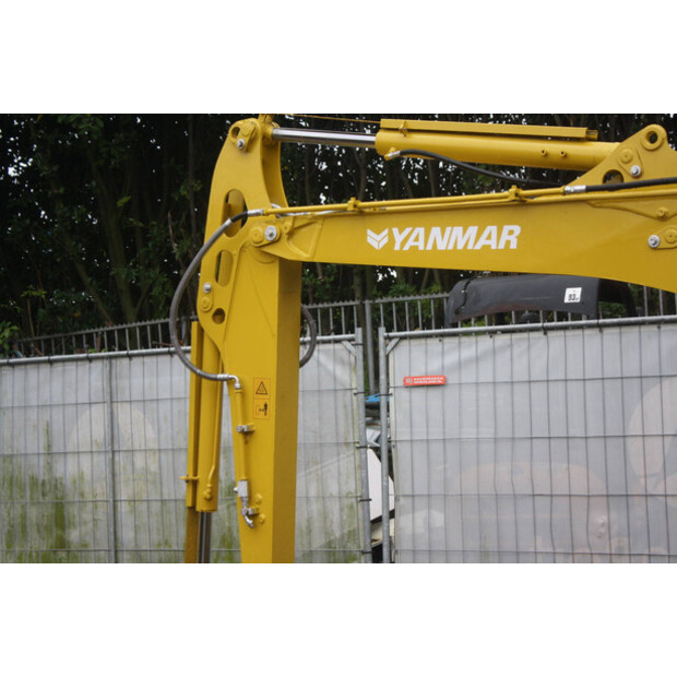 2015 يانمار VIO55-5B-44142946