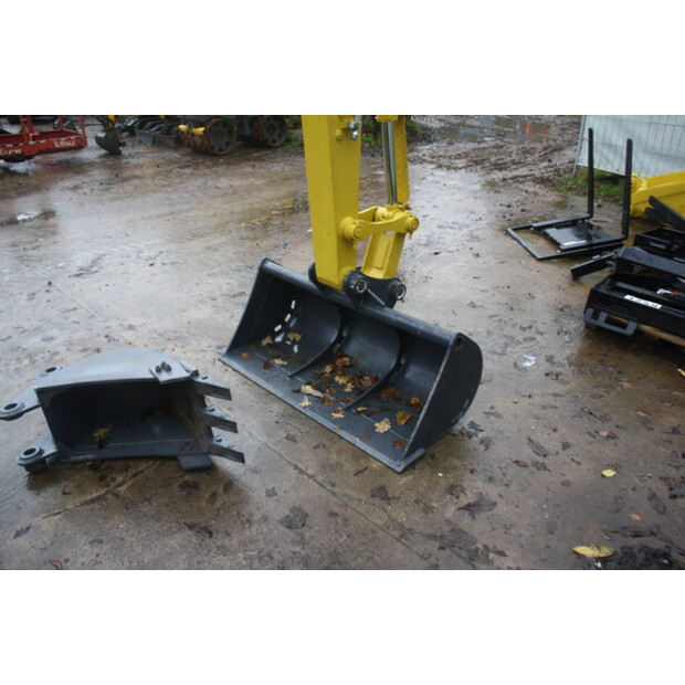 2015 يانمار VIO55-5B-44142950