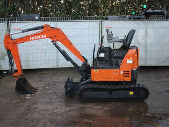 2016-hitachi-zx17u-5-44143167