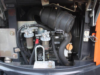 2016-hitachi-zx17u-5-44143175