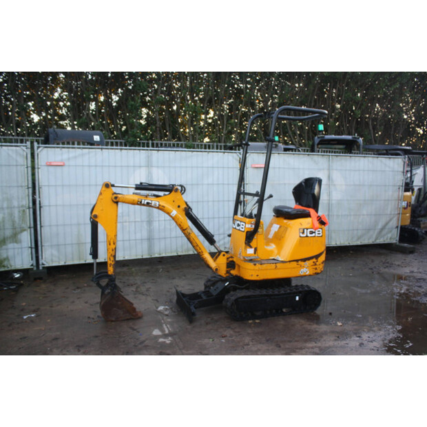 2018 جيه سي بي 8008 CT-44143216