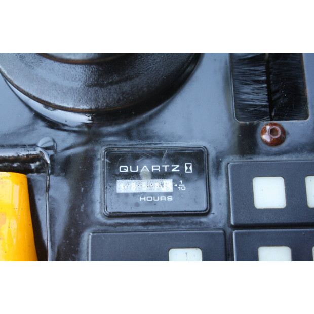 2018 جيه سي بي 8008 CT-44143225