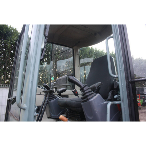 2014 يانمار VIO55-5B-44143433