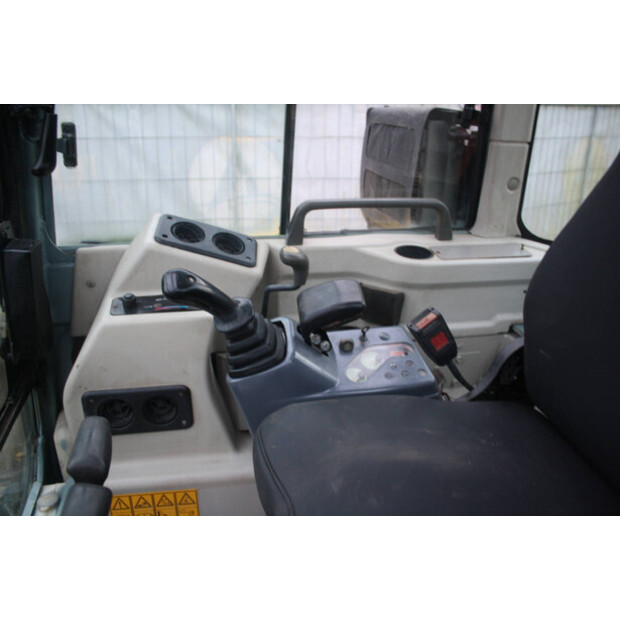 2014 يانمار VIO55-5B-44143435