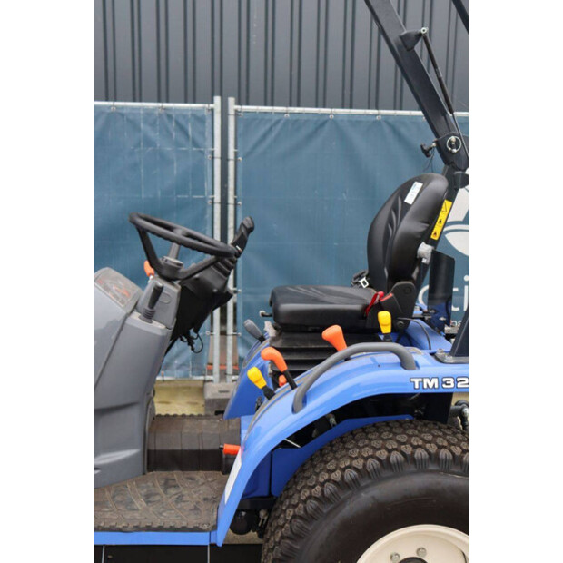 2023 Iseki TM3217H-44144059